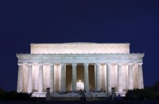 U2 - Lincoln Memorial - Washington DC