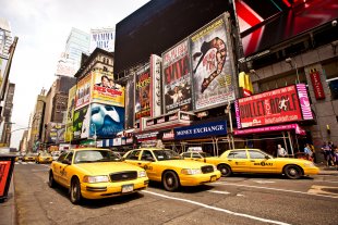 U3 - Broadway New York cabs